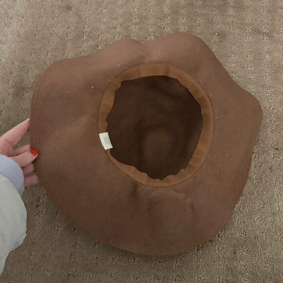 100% Wool Hat - Picture 3 of 3